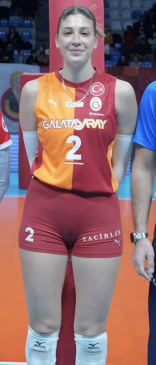 Ünlü Seven Biri tweet media