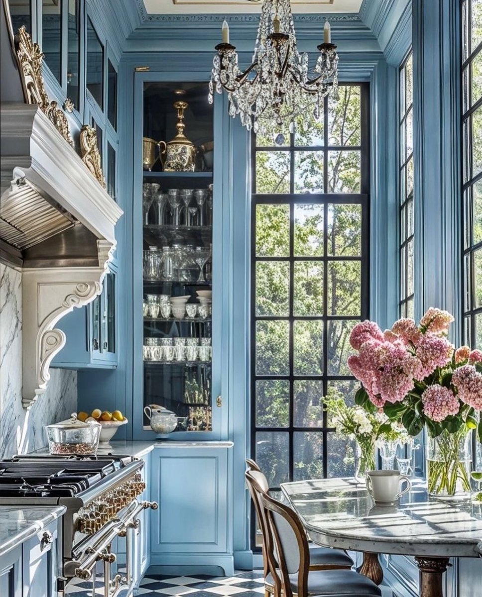 The art of the French blue kitchen