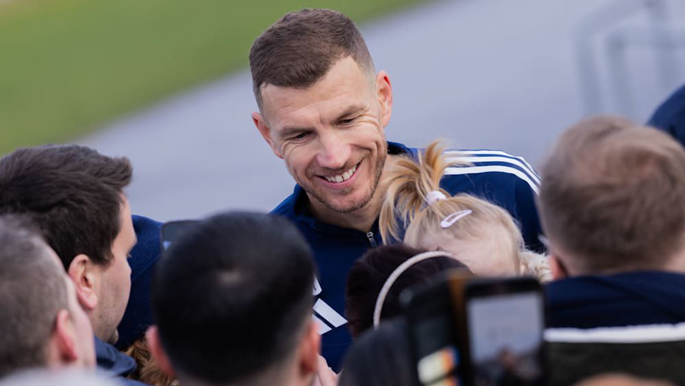 SchalkeZone tweet media