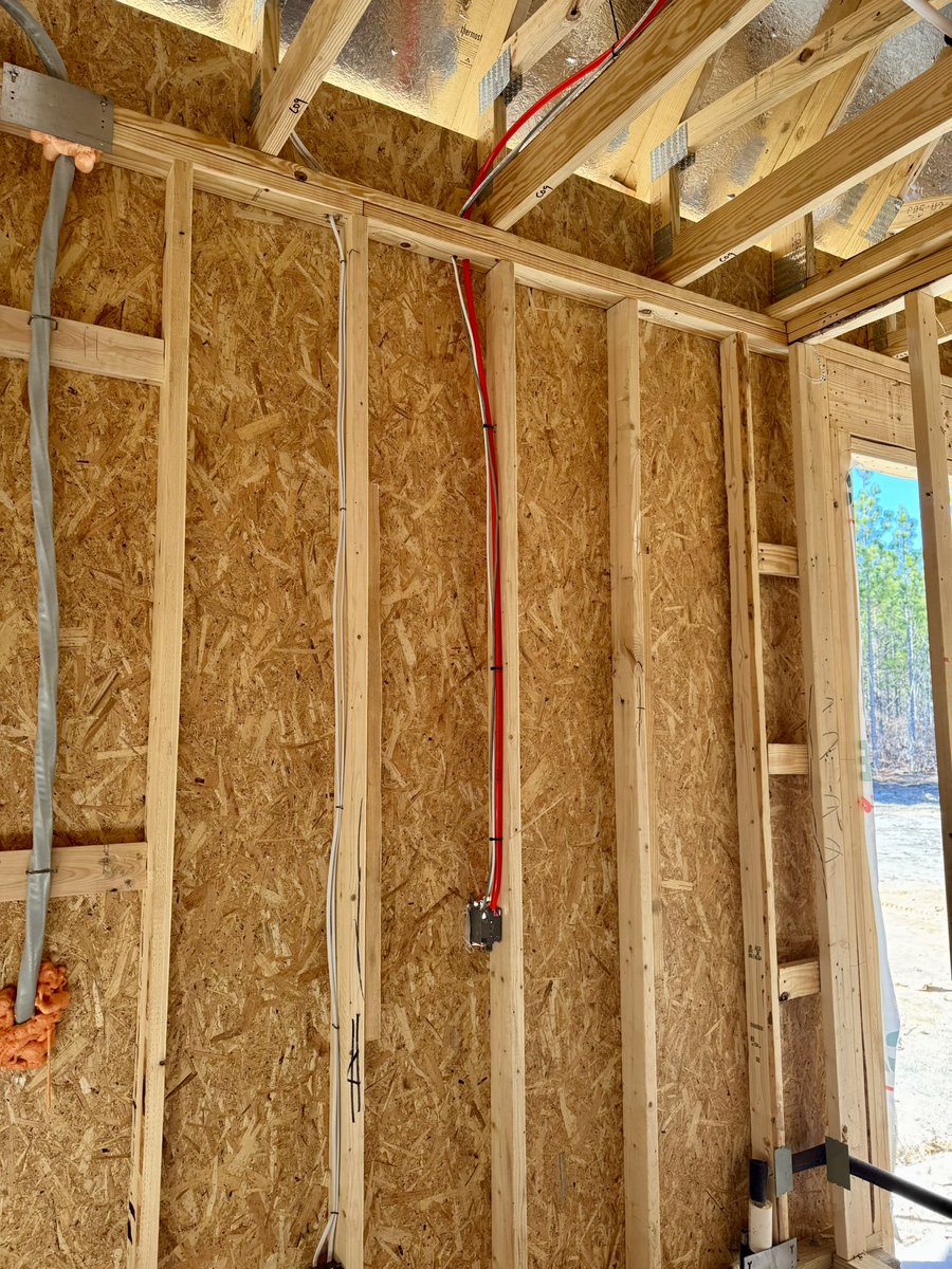 IntMedia_Cola's tweet photo. We prewire an average of 500 homes per year. We treat every home the same, with standard prewiring. Each home comes standard with conduit run to a central location, making it easy for your service provider to bring fiber into the home. We also run Cat6 cable as standard! https://t.co/5SAqus3seE