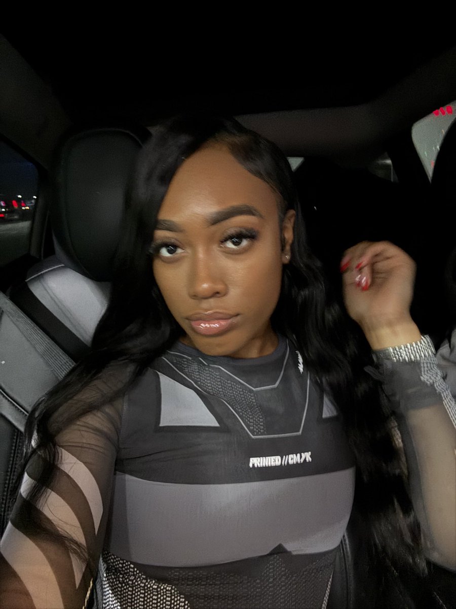 alechyia's tweet photo. Had to repost , like my shittttt again 😘 https://t.co/VNtsB9F0V7