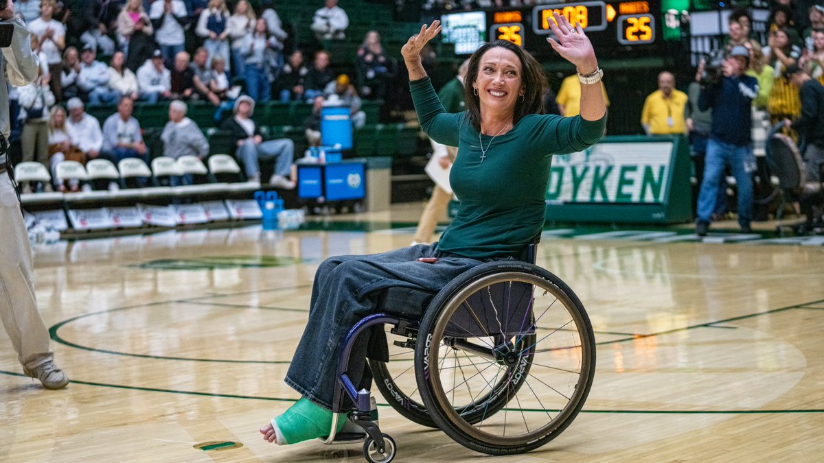 CSURams's tweet image. New on 𝐑𝐚𝐦𝐖𝐢𝐫𝐞

Merging eras was seemless when @amyvandyken returned to campus

"It was everything. You know, I don't cry easily."

📝 csura.ms/46aSslN

#Relentless x #CSURams