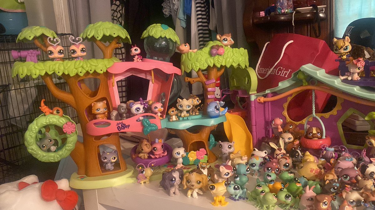 derpishy's tweet photo. missing this setup unfortunately it never fit all my lps nd i changed my room :(( https://t.co/GsJyYBtcrW