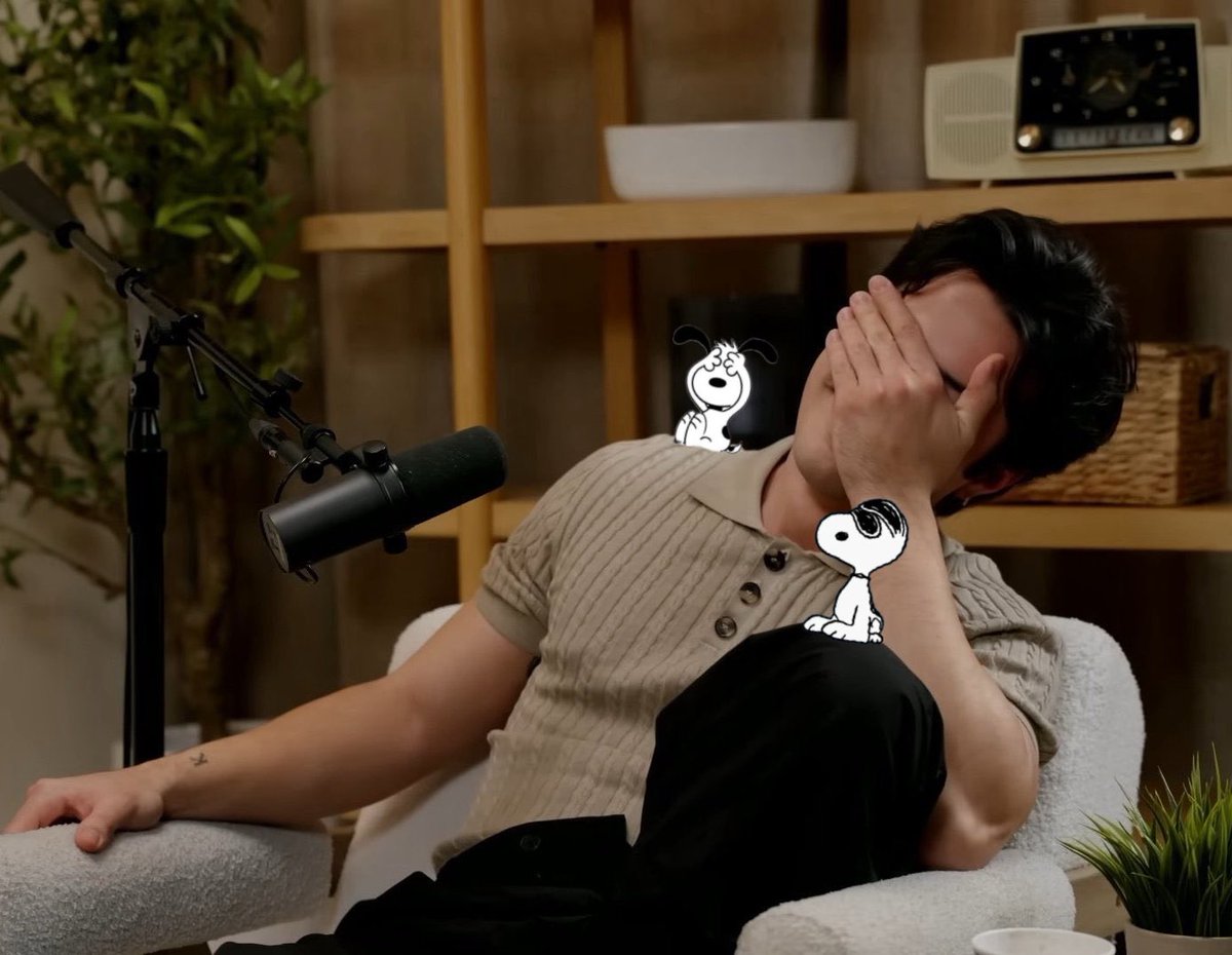 starozanov's tweet image. I love my hudsnoopy☹️