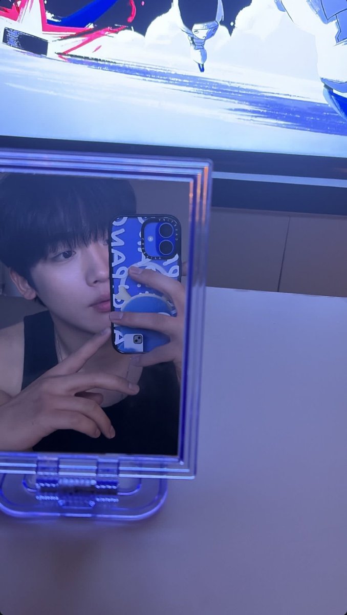 yhn. #𝐸𝑡𝑒𝑟𝑛𝑎𝑙𝑙𝑦 (@kimyohhan) on Twitter photo 