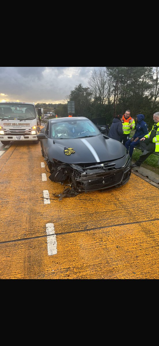 #thfc Just been sent some photos of Wilson Odobert and Randal Kolo Muani involved in a car crash today. 

Both players are fortunately fine 🙏