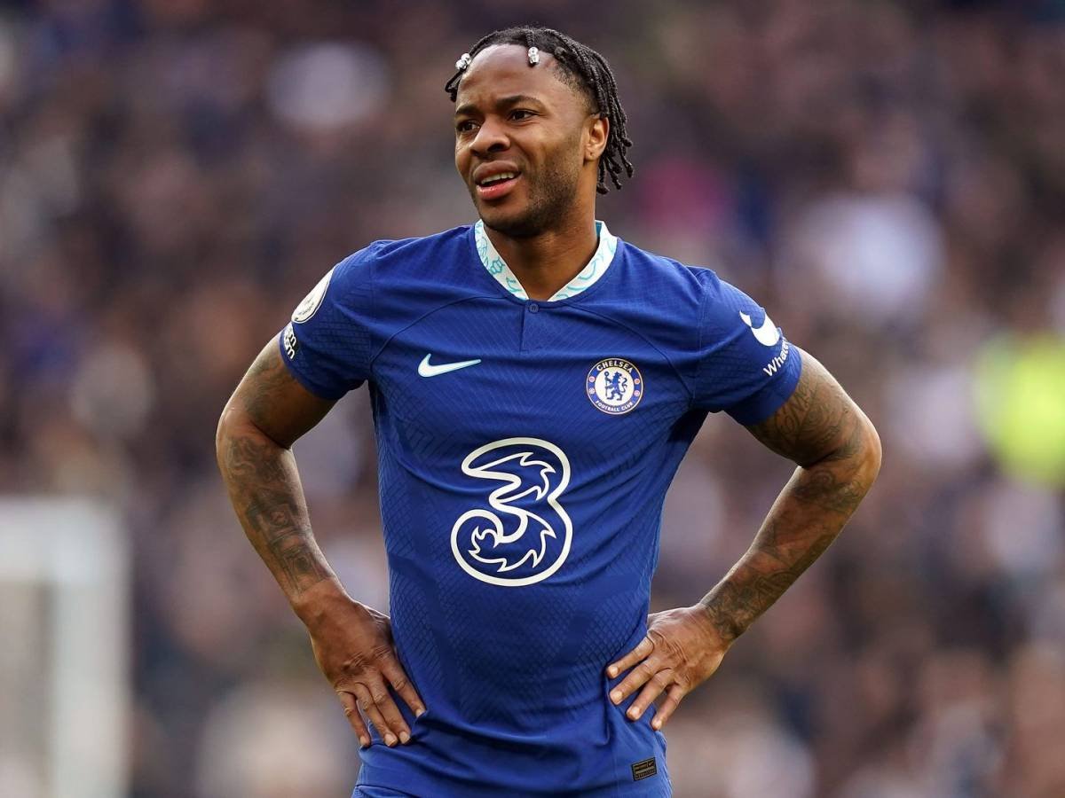 🚨 𝐒𝐓𝐄𝐑𝐋𝐈𝐍𝐆 𝐒𝐔𝐑 𝐋𝐄 𝐃𝐄́𝐏𝐀𝐑𝐓 𝐃𝐄 𝐂𝐇𝐄𝐋𝐒𝐄𝐀 ?👀🔵

Raheem Sterling se rapproche d’un possible départ dans les prochains jours. Le joueur est prêt à accélérer les choses ⏳⚡

Chelsea discute actuellement avec son entourage afin de trouver rapidement une