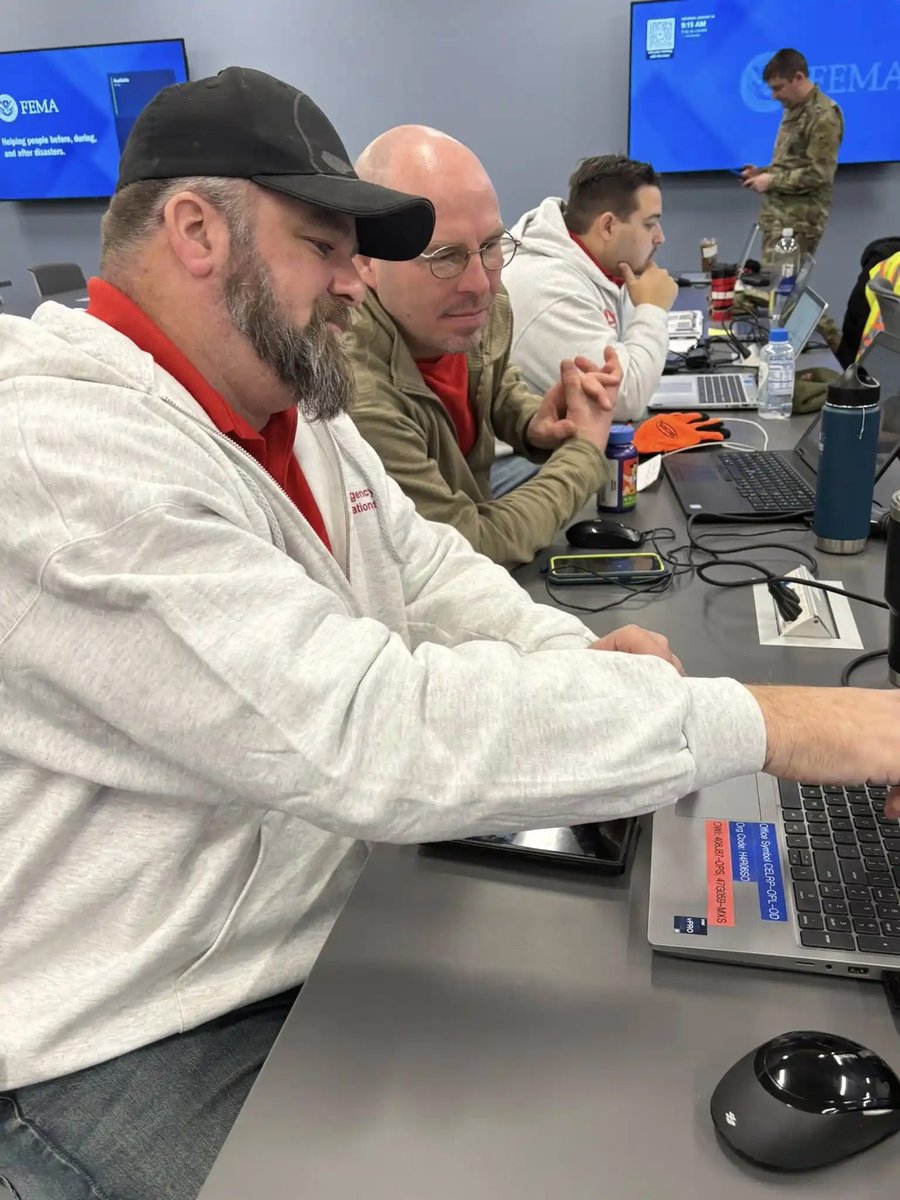 fema's tweet image. Following @POTUS approval of Emergency Declarations for 12 states, governors now have access to federal assistance to support winter storm response.