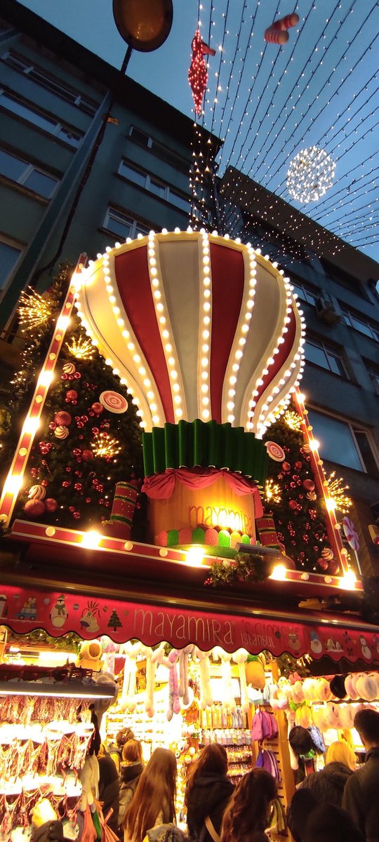 Kadıköy ün bu halleri 😍 
#akşam