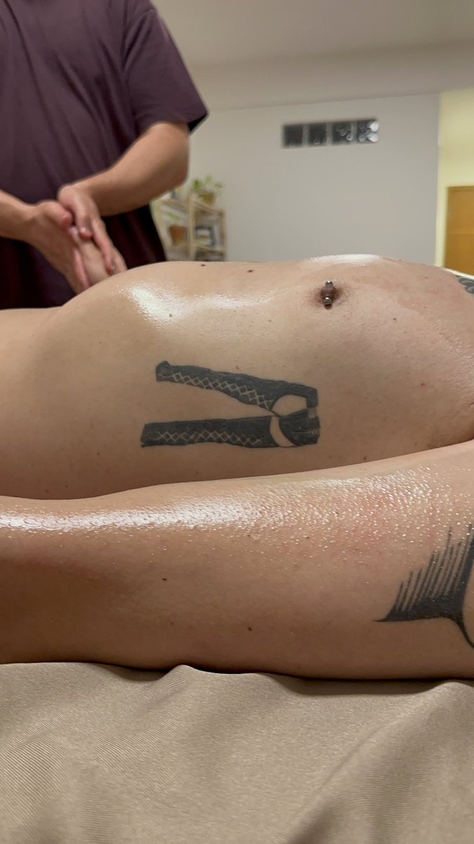 Srº Tom tweet media