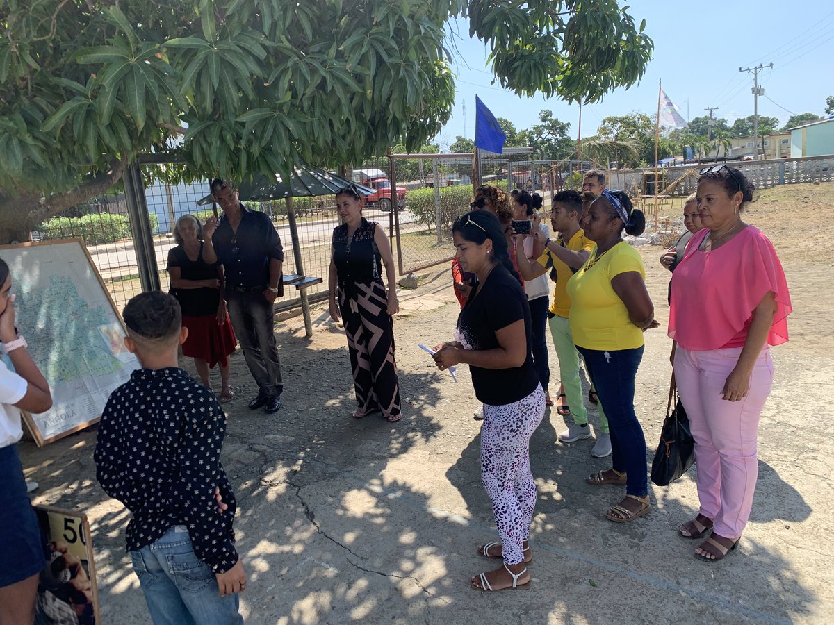 SBRPA1's tweet photo. Estimados visitantes,
Es un verdadero honor recibirlos hoy en nuestra institución educativa. En nombre de todo el personal docente, estudiantes y la comunidad educativa, les extendemos una cordial bienvenida a este espacio donde el aprendizaje y la creatividad se unen. https://t.co/cjITTUlSA9