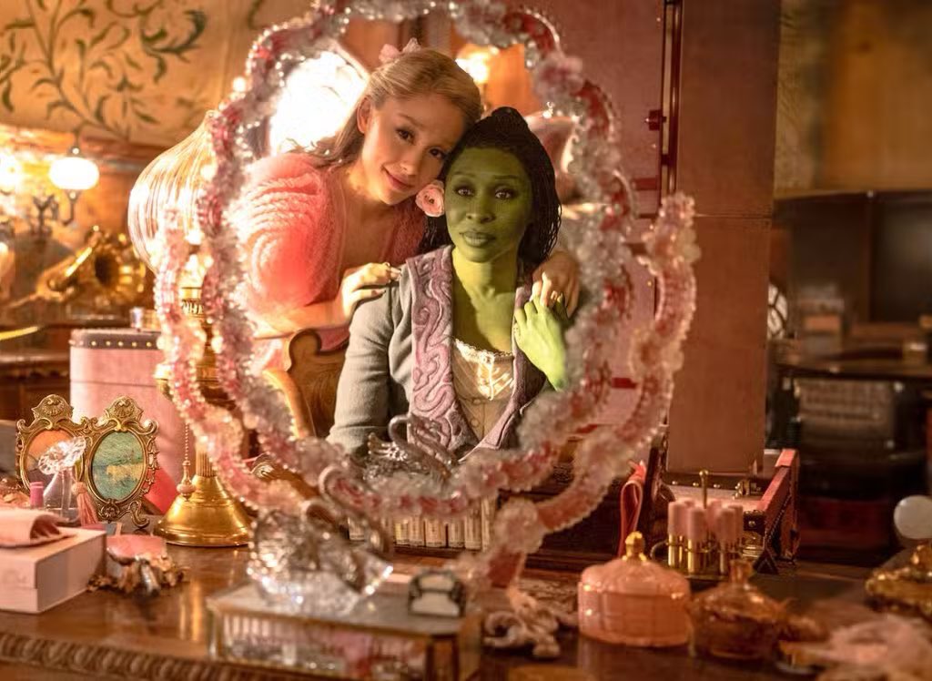 coffinposting's tweet photo. i thought it was really special that wicked included this homage to SAW V https://t.co/YtM4fYgzMg