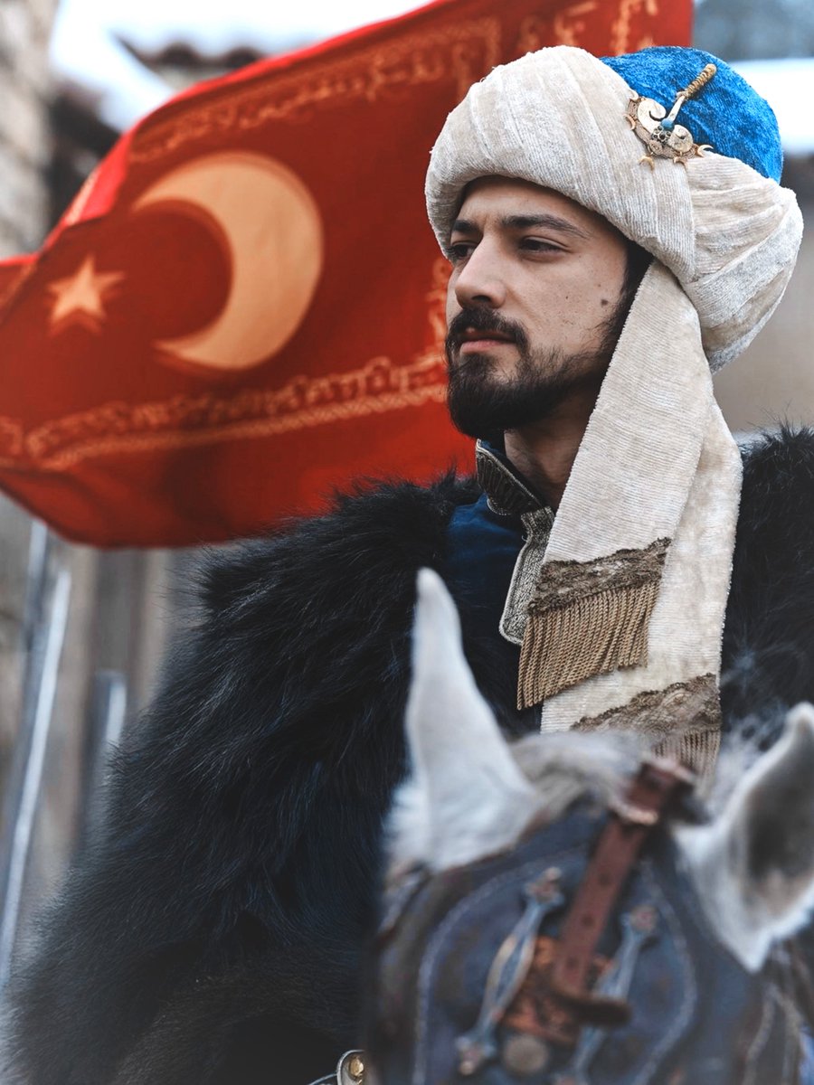 Gülce🍓 tweet media