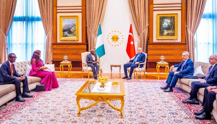 PRESIDENT TINUBU IN GREAT SHAPE AS STATE VISIT PROCEEDS SMOOTHLY
President Tinubu after a stately welcome ceremony in Ankara proceeded to scheduled bilateral meetings with President of Turkey and other senior government officials from both countries. ⁦<a href="/officialABAT/">Bola Ahmed Tinubu</a>⁩ ⁦