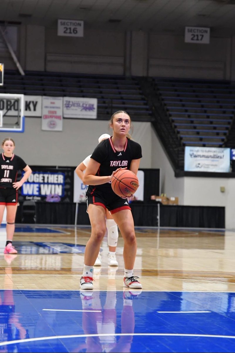 Alyx White tweet media