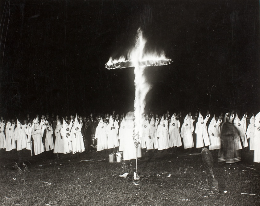mattwhy's tweet photo. @dpheneghan1 @CaitlinPacific what kind of light do conservatives love? https://t.co/PkaEvzPhai