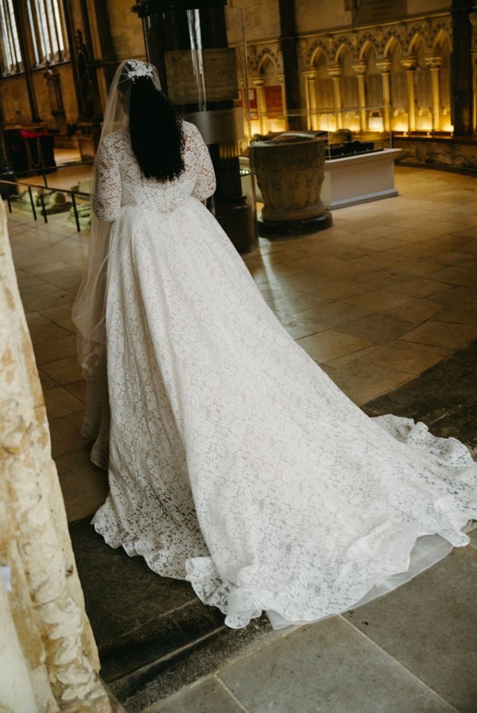 My dear friend flew all the way from North Carolina to London to photograph me on my wedding day 🥹 I’ve never felt more beautiful￼ ✨✨💍