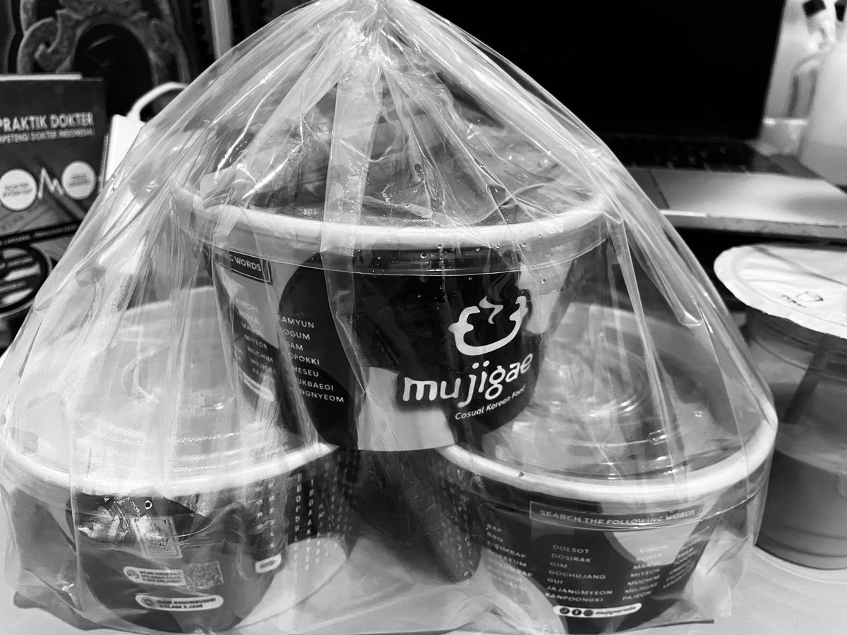 hahaolalaoalah's tweet image. masih di edisi “mumpung kamu lagi ada kemauan dan nafsu makan”… maaci banyak, lop❤️ TP KENAPA SEBANYAK INI 🙏🏻😭😭😭😭