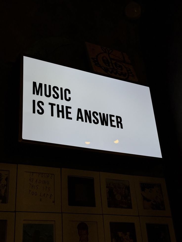 Es la música estúpidos!