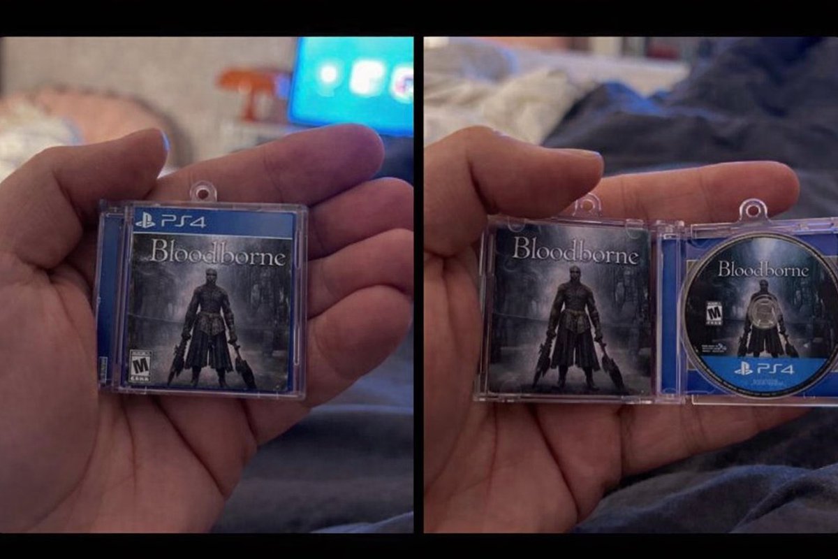 Клоун-дворник на заводе tweet media