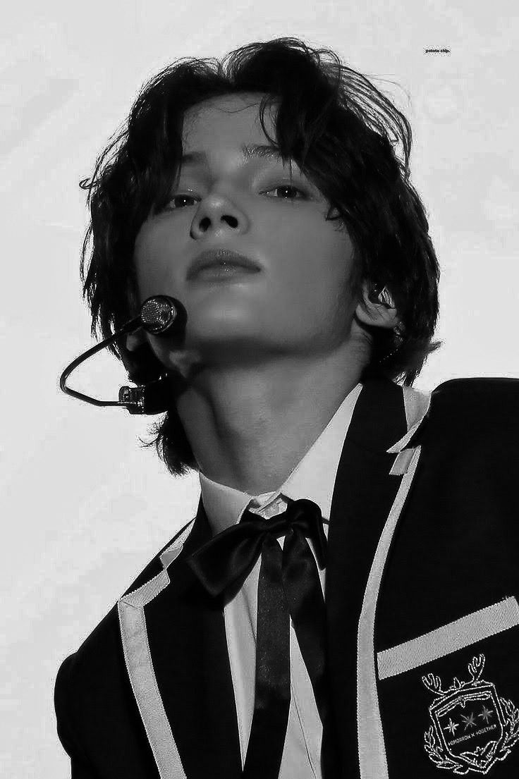 huening kai vampire (@vampirehnk) on Twitter photo 