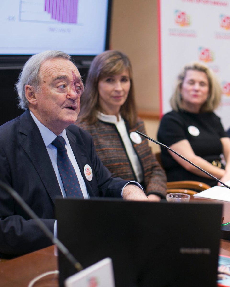 criscancer's tweet image. 🔴Cuando decimos que la investigación puede cambiar la historia, hablamos de días como hoy.

El Dr. #MarianoBarbacid y su equipo han logrado la desaparición completa y duradera del #CáncerdePáncreas en modelos experimentales

👉 criscancer.org/adenocarcinoma…