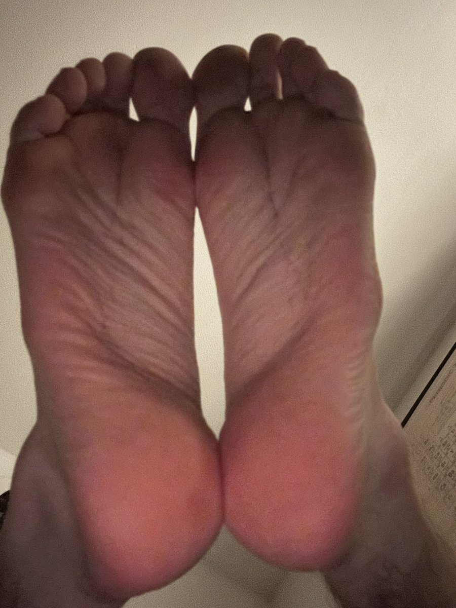 young twink feet :P tweet media