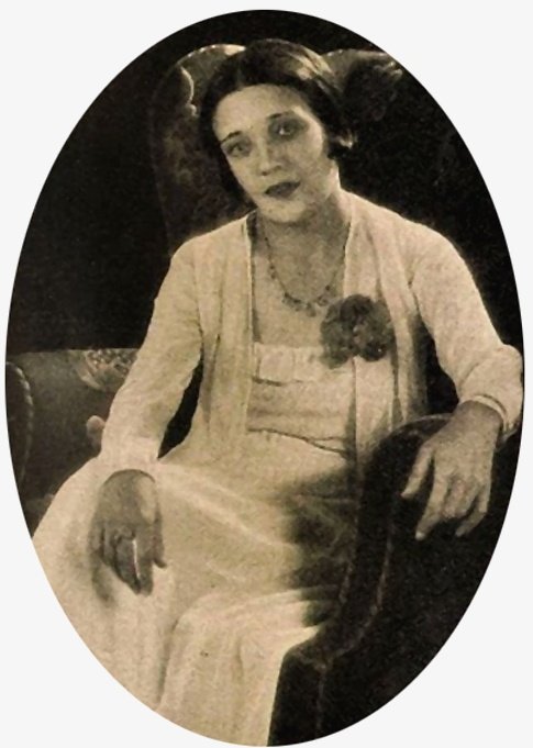 "Ankara Mahpusu ve 18 romanım Fransa’da o kadar çok tutuldu ki, Lettres Française’de İvo Andriç’in Drina Köprüsü’nden daha üstün olduğu yazıldı, eleştiriciler tarafından. Evet bu eser Nobel mükâfatını aldı, benim eserim ise Türkiye’de bir merhaba bile almadı.”
#SuatDerviş