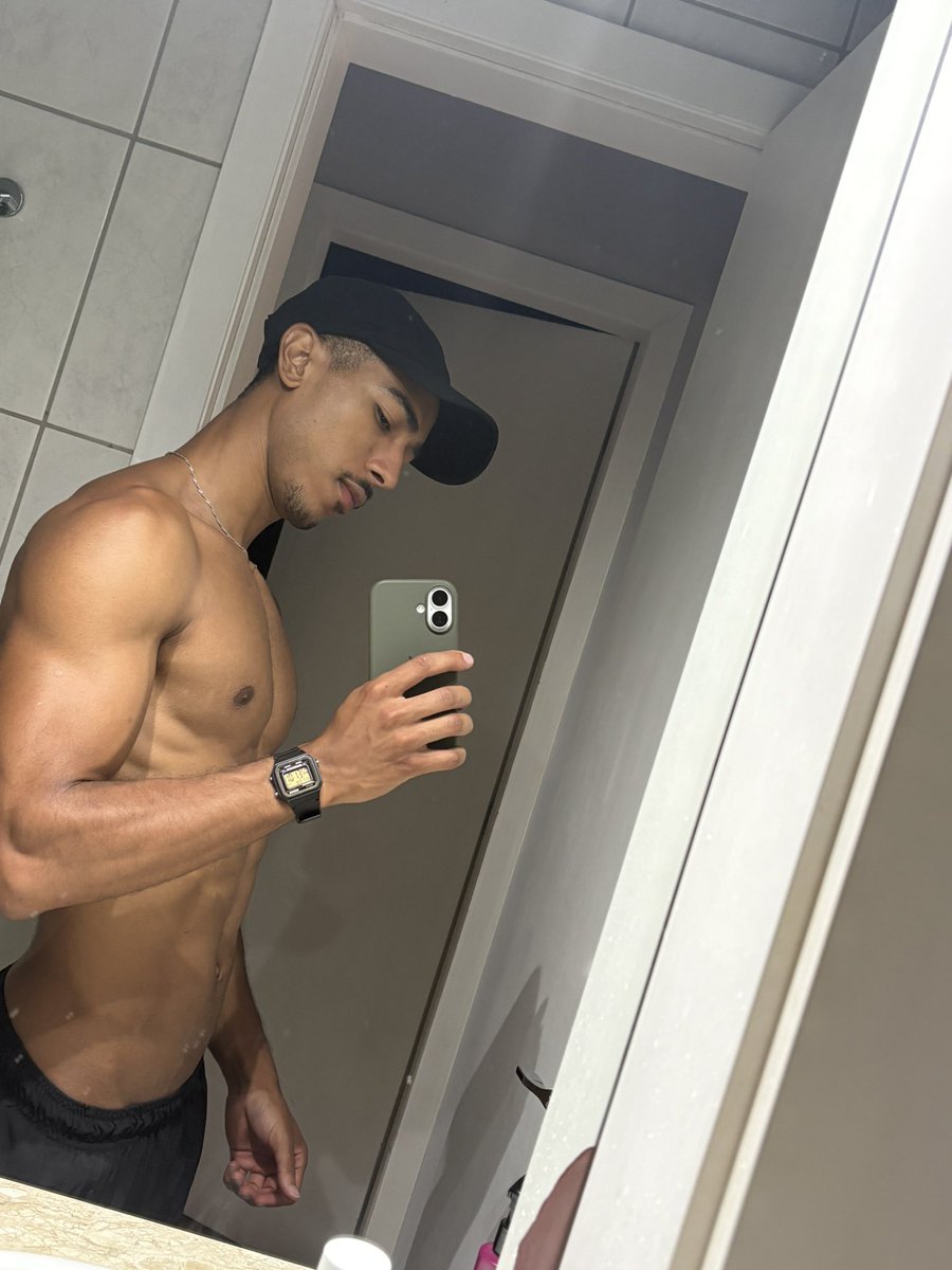 patrick_limas's tweet image. Nem sempre um treino de peito, mas sempre um pump de peito.