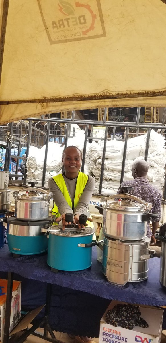 allen_namwase's tweet image. I thank you sir, @NkanyeziKubheka for following me!🙏
I take this opportunity to inform all fellow people that #CleanCooking technologies like➡️ #Briquettes, are zero emissions. 
📌We don't contribute to global warming by using them💡 #SaveTheEnvironment🌿