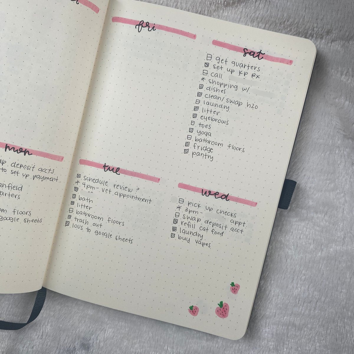 freyaeats's tweet image. finally took some pics!
strawberry theme for january
#bujo #bulletjournal