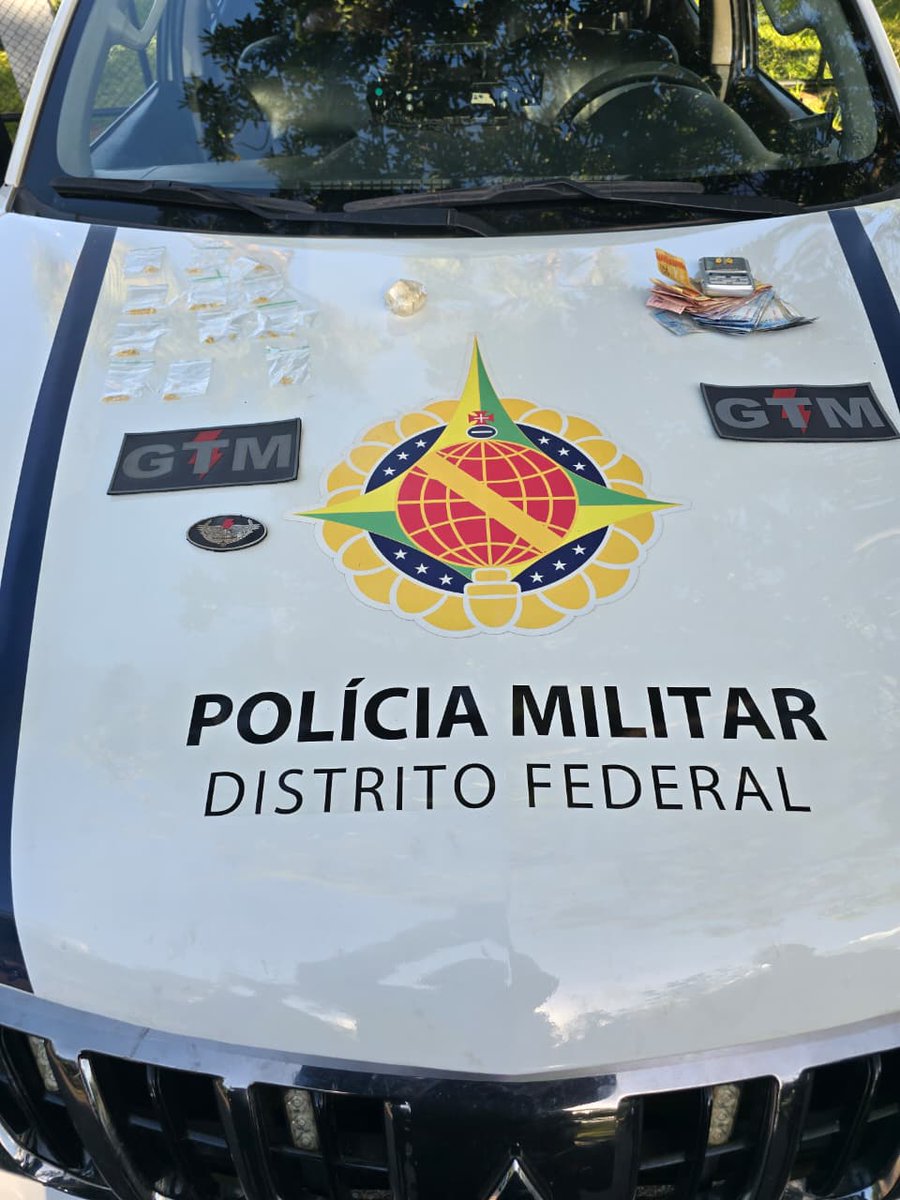 pmdfoficial's tweet image. 🚨#AÇAOPMDF | COMBATE AO TRÁFICO NO PARANOÁ
AGORA, durante ação do #GTM40 na QD 10, a PMDF deteve 3 indivíduos, sendo 1 menor com mandado de busca em aberto, e apreendeu crack, dinheiro e balança de precisão.
#PMDF #Paranoá #SegurançaDF #CombateAoTráfico