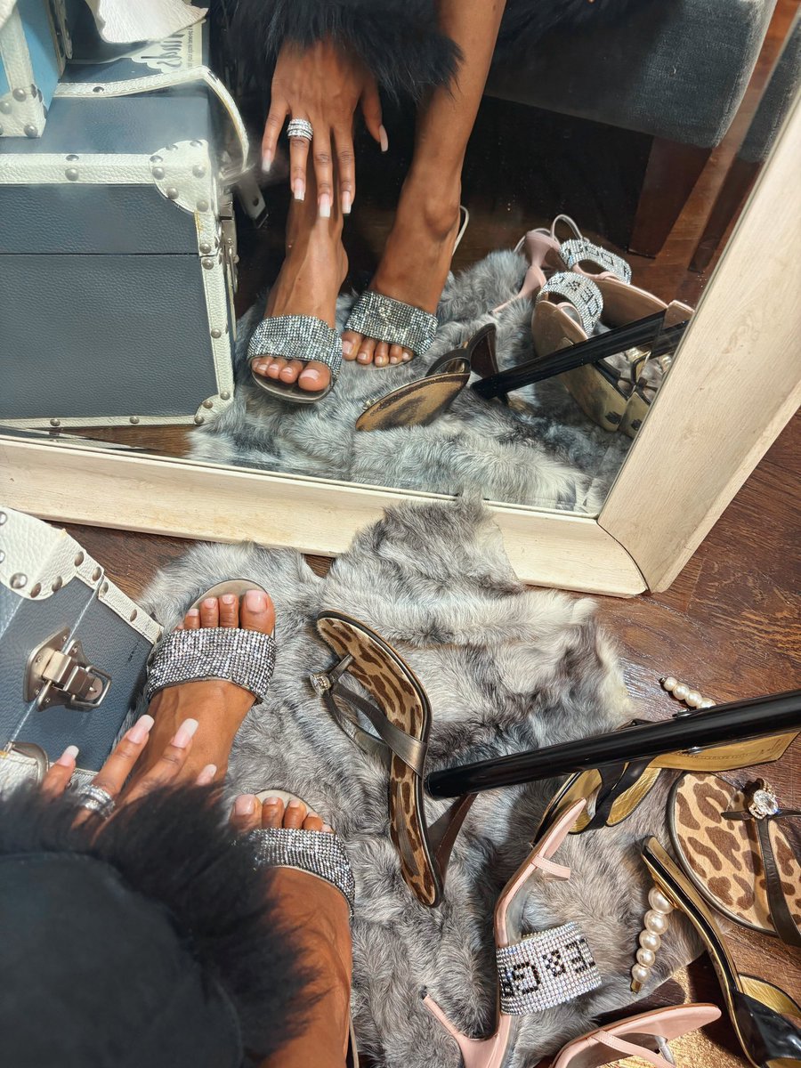 supreme being tweet media