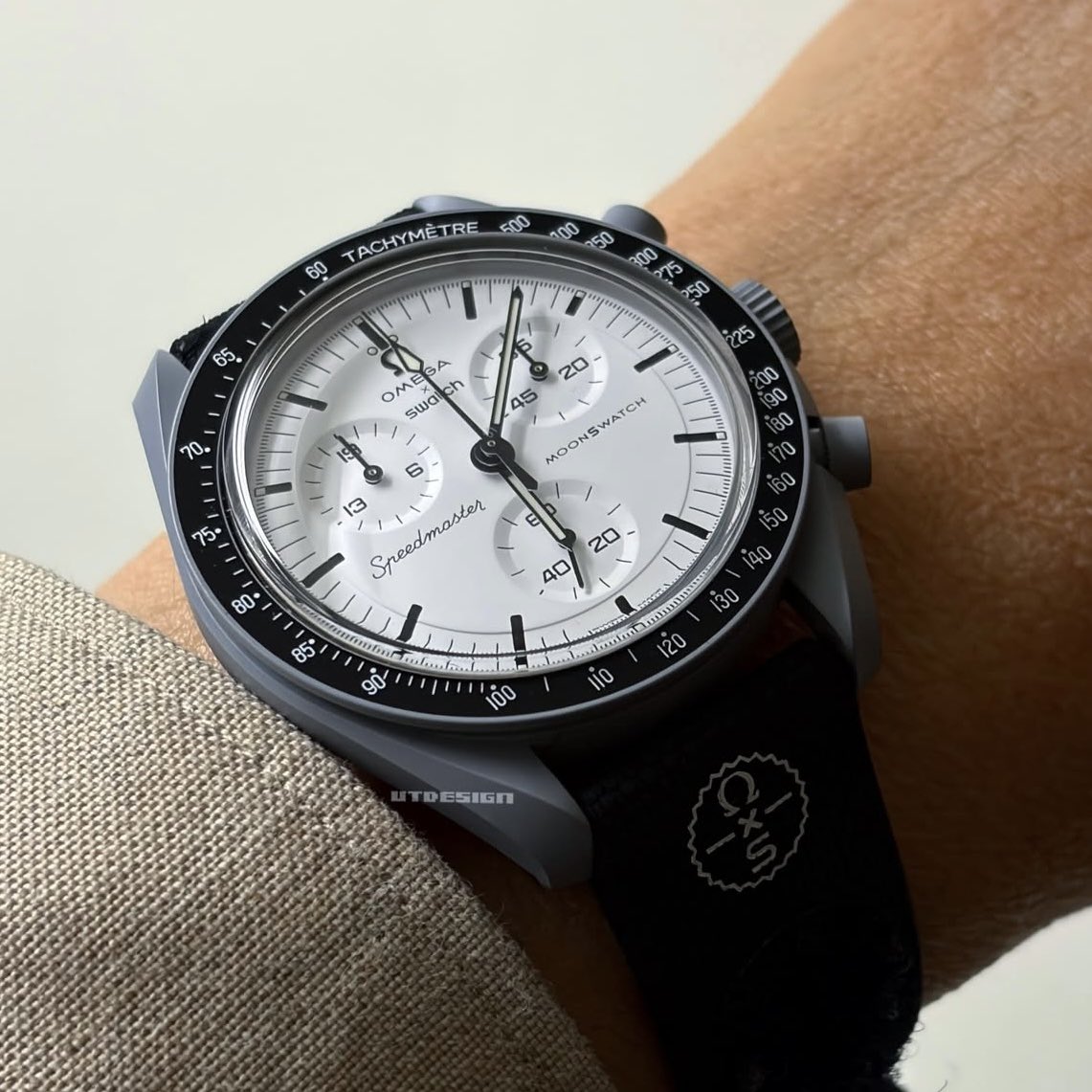 普通にカッコイイのだ #moonswatch1965  
utdesign.net/moonswatch-196…
#omegaxswatch #swatch #ムーンスウォッチ