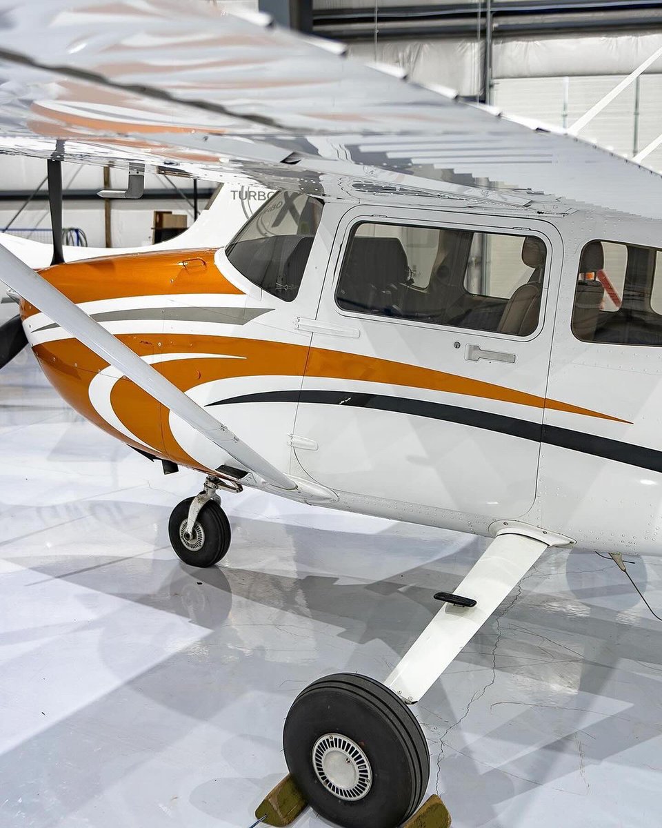 SEKentuckygal's tweet photo. Huge shoutout to my coach @Kendra_Trades 🤍
You turned big dreams into real momentum and now I own the plane.
Financial wins and results that actually speak.
More than a coach, truly a mentor.
Thank you for pushing me further than I ever thought possible ✈️✨ https://t.co/PEedWWaMpV