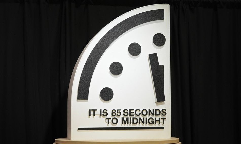 PopBase's tweet image. The Bulletin of the Atomic Scientists has set the symbolic ‘Doomsday Clock’ at 85 seconds to Midnight, a four-second increase from last year and the closest it has ever been.

Midnight represents when Earth becomes uninhabitable.