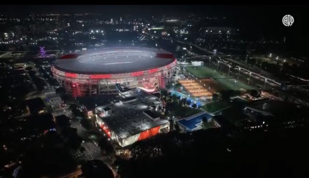 River anuncia la ampliación y techado del Estadio Monumental.
101mil espectadores siendo el segundo estadio más grande del mundo.