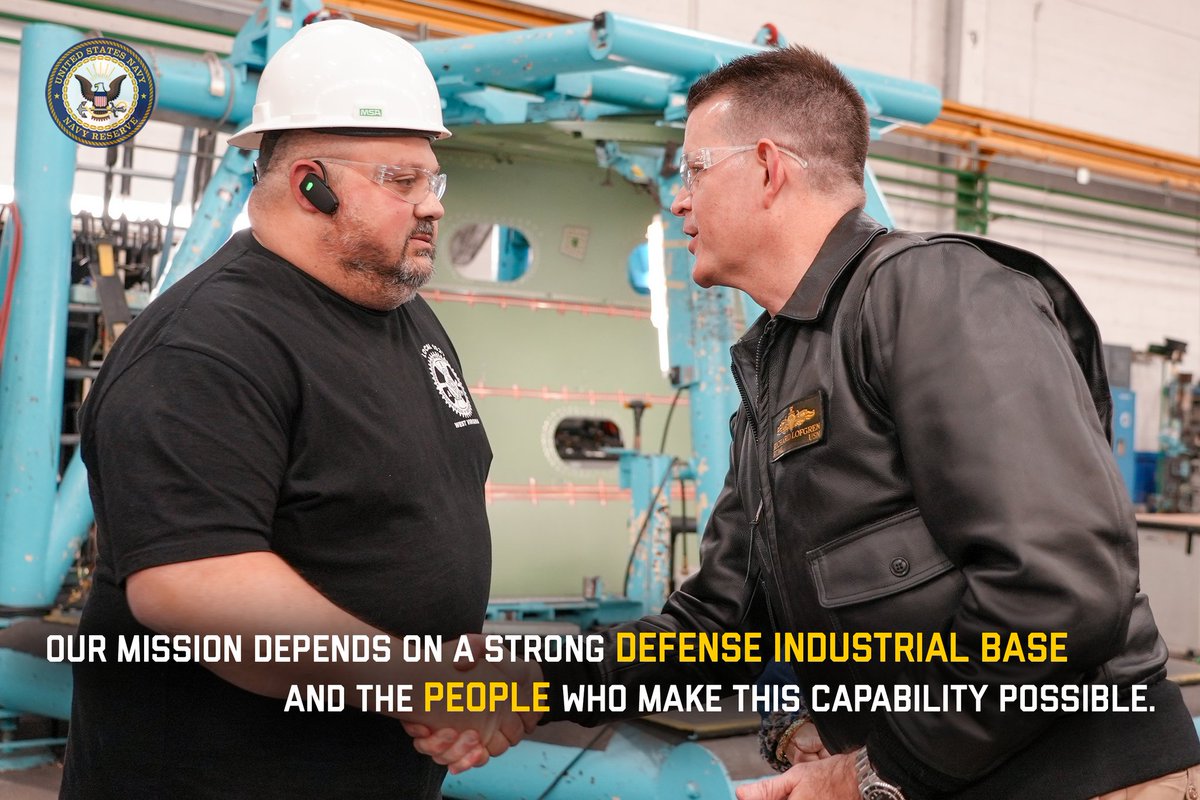 navy_reserve's tweet photo. ⚓️ Across the Force - RADM Richard Lofgren visited Lockheed Martin's Clarksburg facility to review KC-130 production supporting the Navy Unique Fleet Essential Airlift mission.

@USNavy https://t.co/vYgkyyLAgk