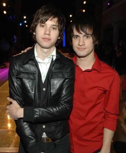 Hourly panic at the disco (@hourlypatd) on Twitter photo 