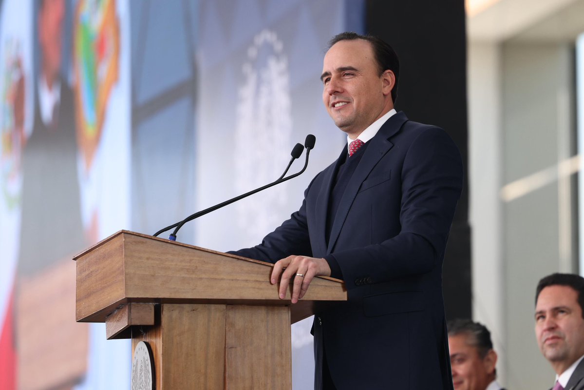 manolojim's tweet image. Seguiremos trabajando en equipo por el bien de nuestra gente. #CoahuilaPaDelante #InformePJECZ2025 #CoahuilaLaJusticiaContigo (3/3)