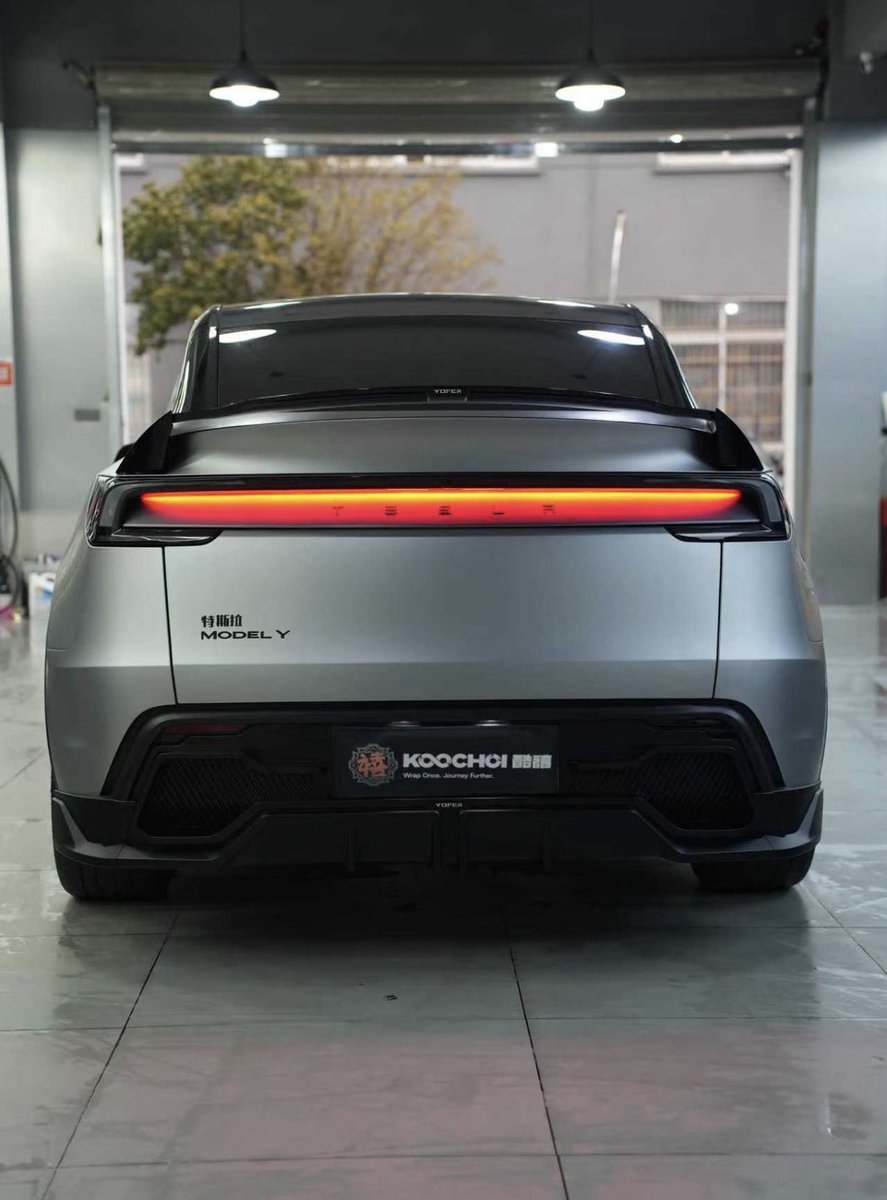 The Tesla Newswire tweet media