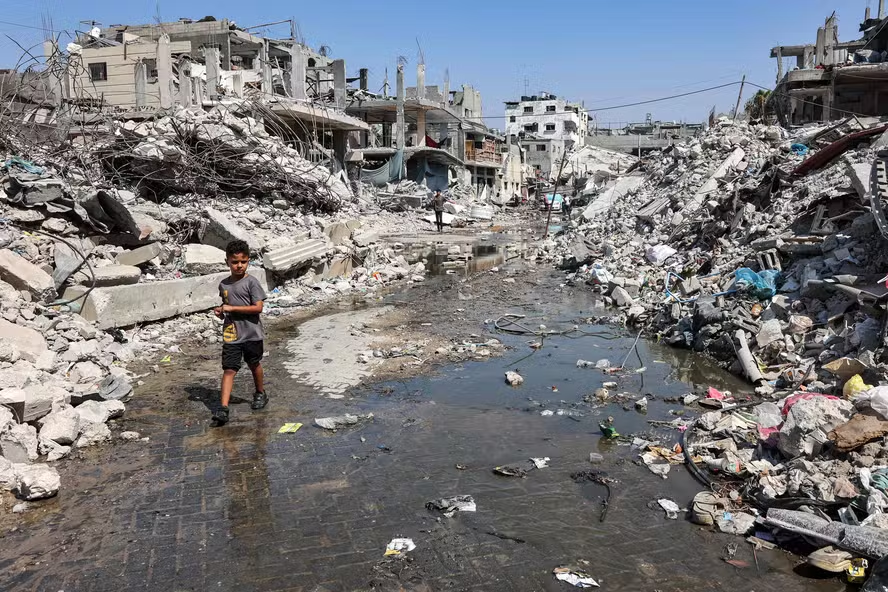 drjorgerachid's tweet photo. EL MUNDO CALLA EL GENOCIDIO DE ISRAEL EN GAZA
A diario mueren Palestinos
+ de 100 mil
2.5 millones DESPLAZADOS
Asesinato bombardeo limpieza étnica
Netanyahu apoyado xTRUMP MILEI Unión Europea
Cómplices del GENOCIDIO
La historia NO PERDONARÁ el crimen
Como no perdonó el HOLOCAUSTO https://t.co/5NRaKGWEWS