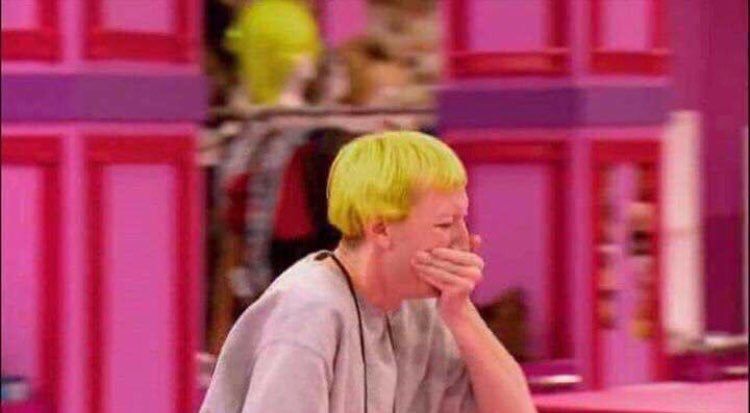 theboyinthekilt's tweet photo. No Scottish dates for @sasha_velour's tour this year. I'm fine. Promise. https://t.co/LsnOwrRVhp