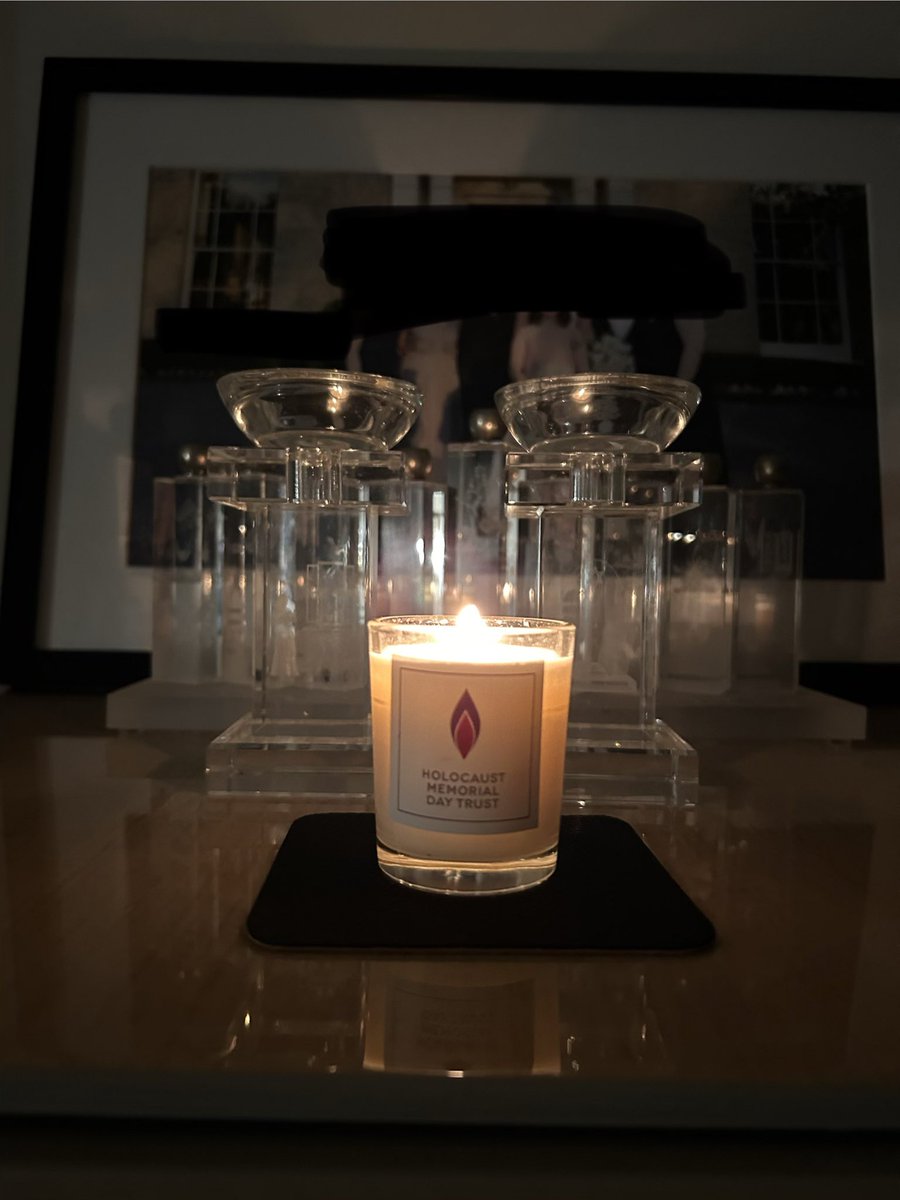 #HolocaustMemorialDay
#HolocaustRemembrance
