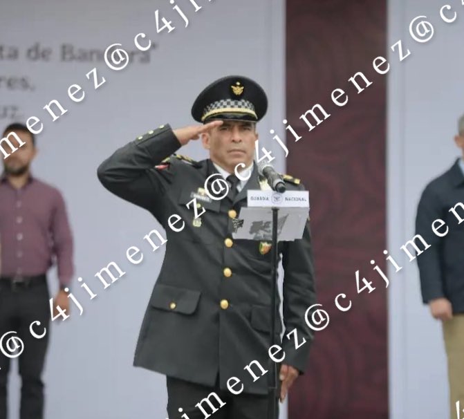 SE INTOXICAN MIEMBROS de la <a href="/GN_MEXICO_/">Guardia Nacional</a> en <a href="/GobiernoVer/">Gobierno de Veracruz</a> 
Así acabaron: vomitando, retorciéndose del dolor, en el hospital… 
Son 19 mujeres y 40 hombres.
Acusan q el General Iván Navarrete los envía a conseguir alimento regalado.
Y q ahora comieron pollo descompuesto.