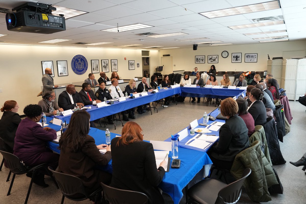 BronxDAClark's tweet photo. Today I hosted more than 40 stakeholders in a Youth Justice Convening to find solutions to uplift our youth. We had a very informative, frank discussion on how we can help ensure justice for young victims and fair accountability for young defendants. It was a great start. https://t.co/1ll4gmrk8j