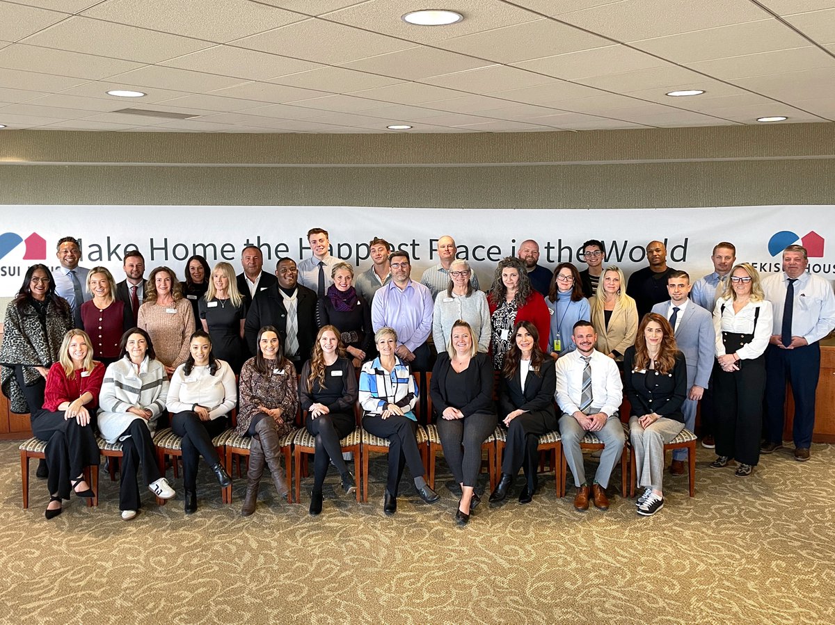 RAHomesJobs's tweet photo. Welcome to the team! A big congrats to our new sales associates who finished their training last week at our home office. We’re excited to see you thrive in 2026! 🎉 https://t.co/3vOU7O9tlf
