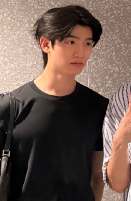 itimthelittle__'s tweet image. จะทราบบ้างไหมว่าโลกออนไลน์เดือดร้อนเพราะความหล่อของคุณอยู่ทุกวัน