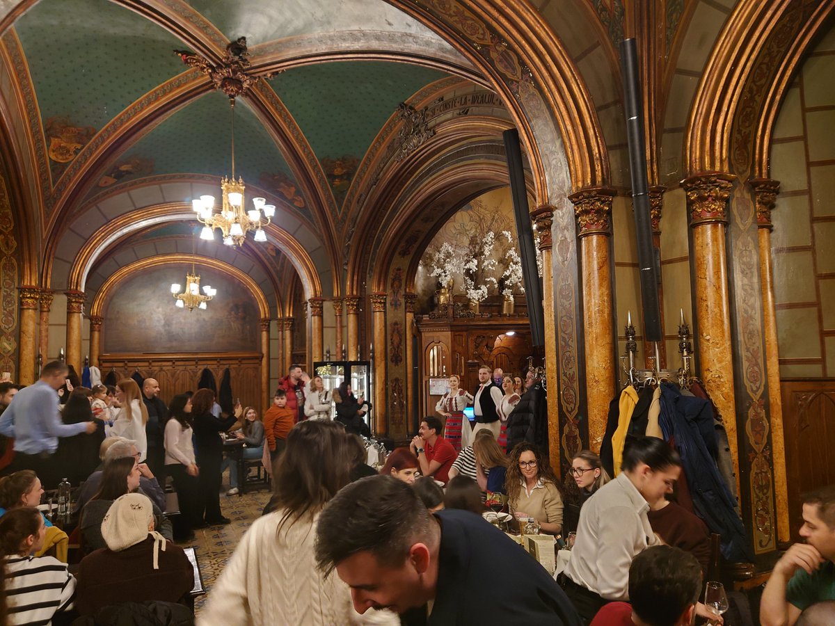 この店に再びやって来ました。3カ月の間に2回もここに来るとは。