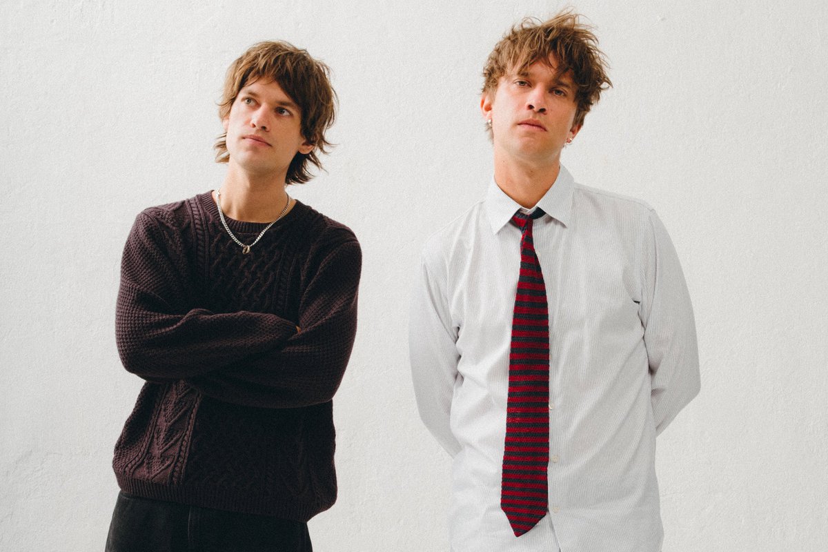 VOU DE GRADE tweet media